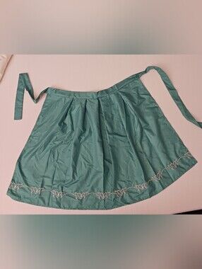 Retro Apron Tattoo Heart Embroidered Border Green NWOT